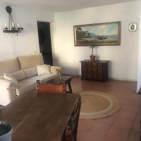 3 Bedroom Апартаменты *